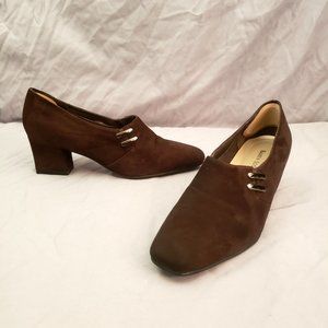 Karen Scott Women's Size 8M Leather 2" Heels Pumps Slip On Shoes